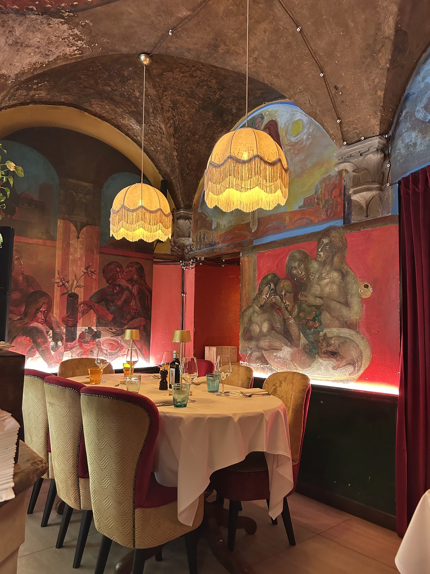 Historic cafés and osterie